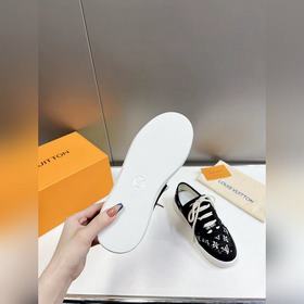 Louis Vuitton (LV) представляет новую коллекцию, доступную в офиц