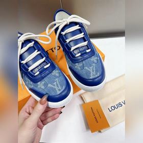 Louis Vuitton (Луи Виттен/LV) – новейшая модель, синхронная прода
