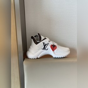 Транк-шоу LV Louis Vuitton, лучшая версия кроссовок «папа», три п