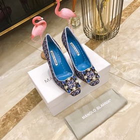 Новая коллекция ранней весны от Manolo Blahnik на 2023 год! Плоск