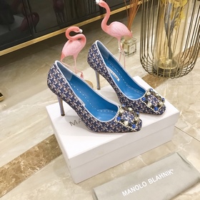 Новая коллекция ранней весны от Manolo Blahnik на 2023 год! Плоск