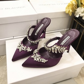 MANOLO BLAHNIK 9 см каблук LURUM» туфли-муле из шелкового атласа 