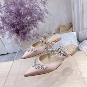 MANOLO BLAHNIK плоская обувь LURUM из шелка с кристаллами Swarovs