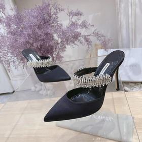 MANOLO BLAHNIK 9 см каблук LUTARA» туфли-муле из шелка с кристалл