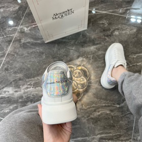 Одновременная продажа в магазинах McQueen Модные универсальные б