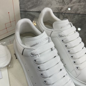 Одновременная продажа в магазинах McQueen Модные универсальные б