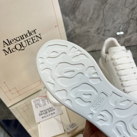 Одновременная продажа в магазинах McQueen Модные универсальные б