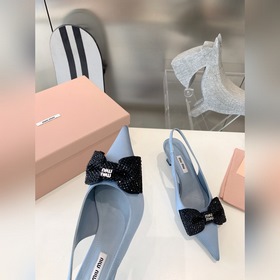 Покупка по доверенности MIUMIU 2023 весна-лето, новейшая коллекци