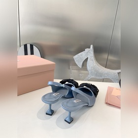 Покупка по доверенности MIUMIU 2023 весна-лето, новейшая коллекци
