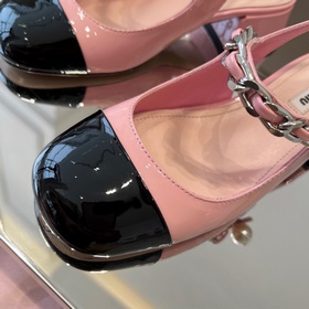 MiuMiu лакированные туфли на каблуке с задним ремешком «Белый» Ма
