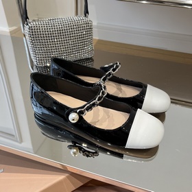 MiuMiu лакированные балетки на плоской подошве | Высочайшее качес