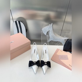 Покупка на заказ MIUMIU Miu 2023 весна-лето, новая коллекция попу