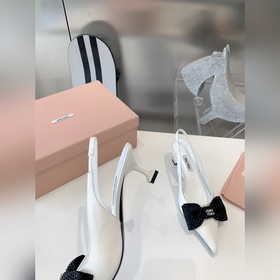 Покупка на заказ MIUMIU Miu 2023 весна-лето, новая коллекция попу
