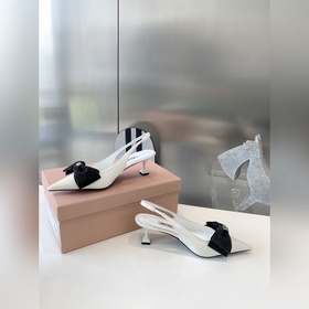 Покупка на заказ MIUMIU Miu 2023 весна-лето, новая коллекция попу