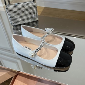 MiuMiu лаковые балетки на плоской подошве | Высочайшее качество «