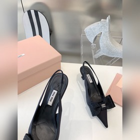 Покупка по доверенности MIUMIU 2023 весна-лето, новейшая коллекци
