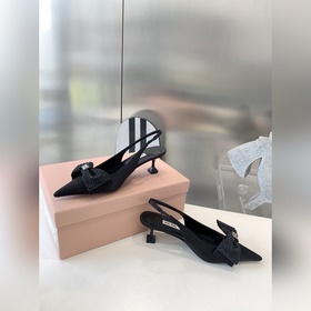 Покупка по доверенности MIUMIU 2023 весна-лето, новейшая коллекци