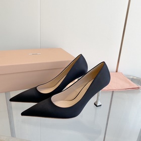 Новинка ранней весны. Высочайшее качество! MIUMIU Miu 2023 весна-