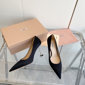 Новинка ранней весны. Высочайшее качество! MIUMIU Miu 2023 весна-