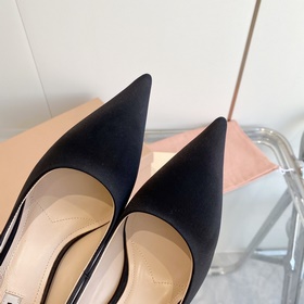 Новинка ранней весны. Высочайшее качество! MIUMIU Miu 2023 весна-