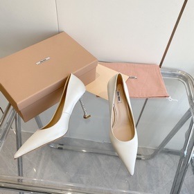 Новинка ранней весны. Высочайшее качество! MIUMIU Miu 2023 весна-