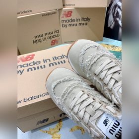 Совместная модель кроссовок 574 появилась в продаже на официальны