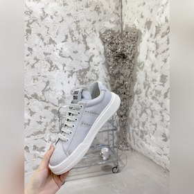 Бег по цене Miu 2023 Новая модель Популярная модель «грязные» туф