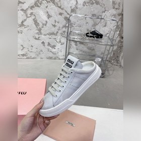Бег по цене Miu 2023 Новая модель Популярная модель «грязные» туф