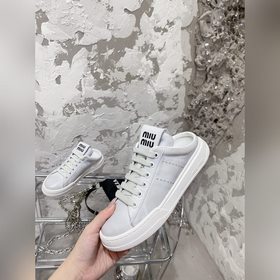 Бег по цене Miu 2023 Новая модель Популярная модель «грязные» туф