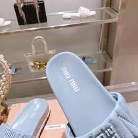 Miu*Miu 2023 весенне-летняя коллекция модных тапочек 1：1, мгновен