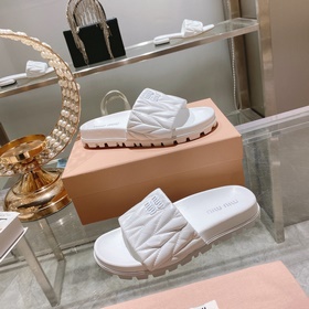 Miu*Miu 2023 весенне-летняя коллекция модных тапочек 1：1, мгновен