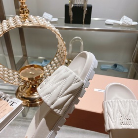 Miu*Miu 2023 весенне-летняя коллекция модных тапочек 1：1, мгновен