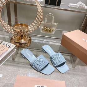 Miu*Miu 2023 весенне-летняя коллекция модных тапочек. 1：1 копия, 