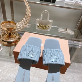 Miu*Miu 2023 весенне-летняя коллекция модных тапочек. 1：1 копия, 