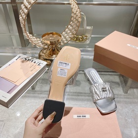 Miu*Miu 2023 весенне-летняя коллекция модных тапочек. 1：1 копия, 