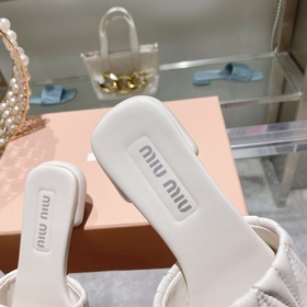 Miu*Miu 2023 весенне-летняя коллекция модных тапочек. 1：1 копия, 