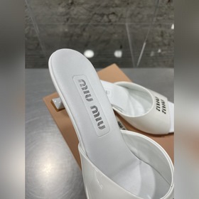 23ss Весна-лето Новая модель с круглым носком и ажурным дизайном 