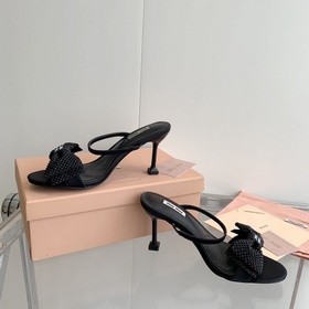 Модные сандалии miumiu весна-лето 2023 года из высококачественног