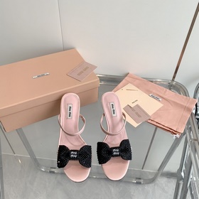 Модные сандалии miumiu весна-лето 2023 года из высококачественног