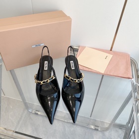 Модные туфли miumiu весна 2023, туфли с заостренным носком, тонки