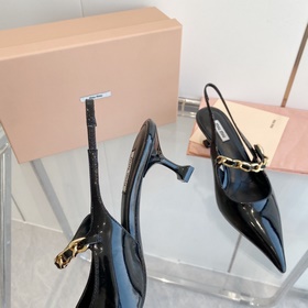 Модные туфли miumiu весна 2023, туфли с заостренным носком, тонки