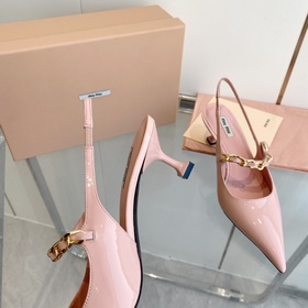 Модные туфли miumiu ранней весны 2023 года, туфли с заостренным н