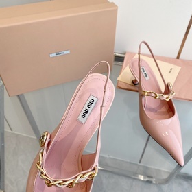 Модные туфли miumiu ранней весны 2023 года, туфли с заостренным н