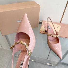 Модные туфли miumiu ранней весны 2023 года, туфли с заостренным н