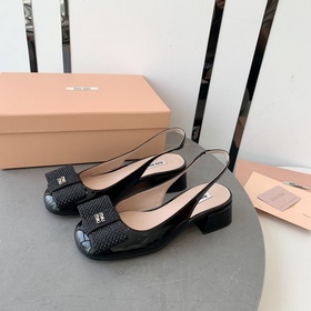 23 Обновленная модель miumiu 23 с тонким каблуком и широким каблу