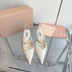Модные туфли miumiu весна 2023 года, туфли с заостренным носком,