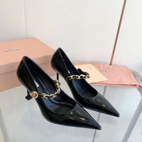 Модные туфли miumiu весна 2023, туфли с заостренным носком, тонки