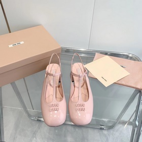 Обновленная версия miumiu весна-лето 2023 года： туфли-лодочки с к