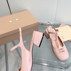 Обновленная версия miumiu весна-лето 2023 года： туфли-лодочки с к