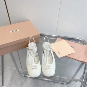 Обновленная версия miumiu весна-лето 2023 года： туфли-лодочки с к